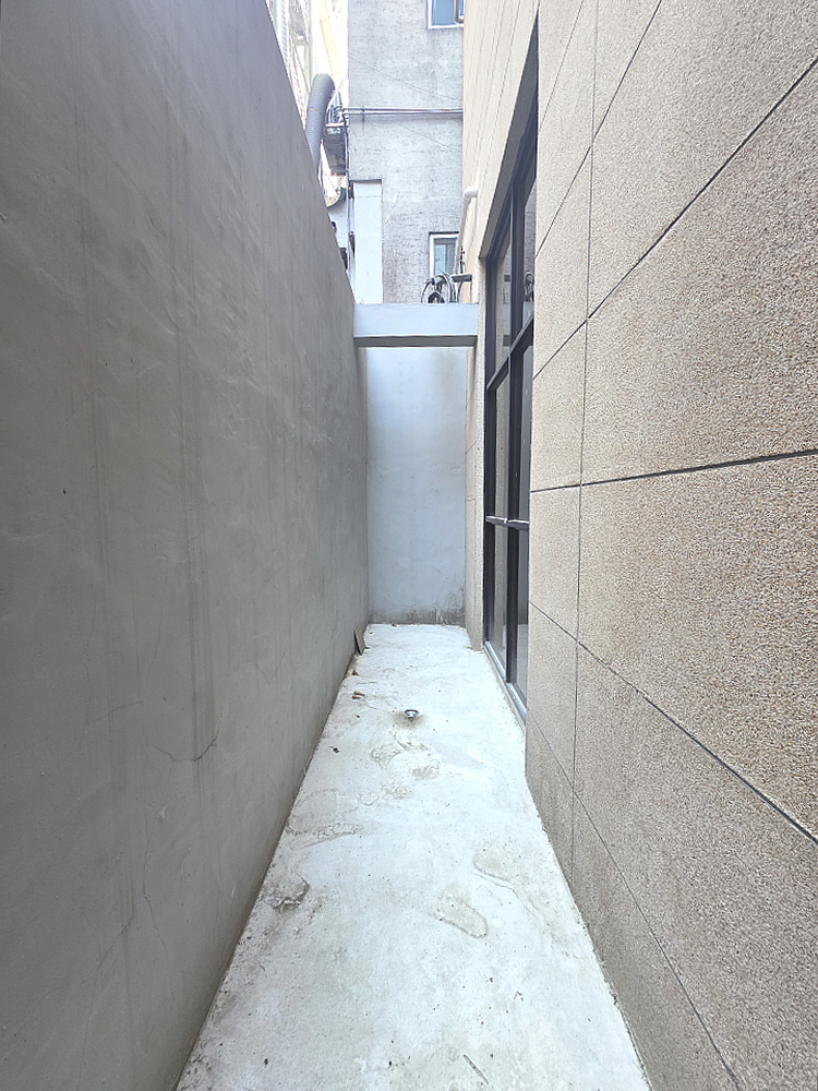 서울 서대문구 남가좌동 [상가 사무실] 가좌역 인근 먹자골목 초입 지층 상가 사무실 월세 매물번호 17566 사진 6