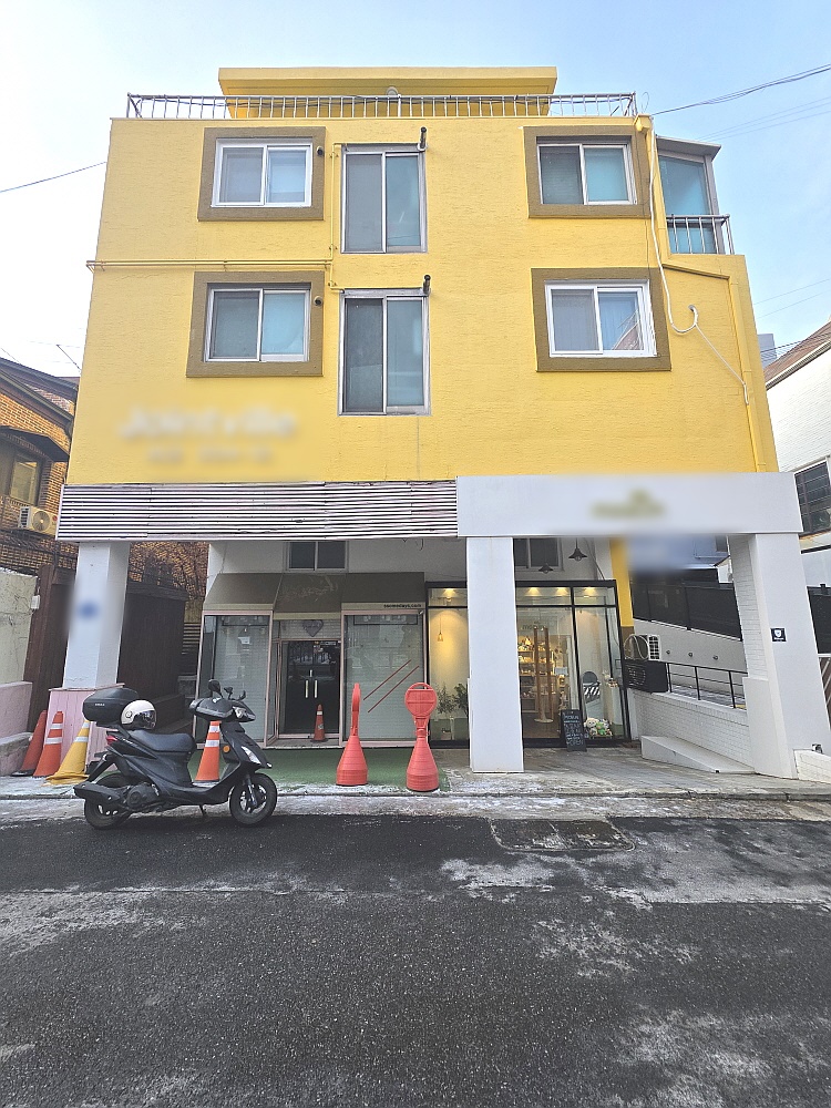 서울 마포구 서교동 334-12 [상가] 홍대 패션거리 4층 상가 사무실_XXX 월세 매물번호 17139 사진 1
