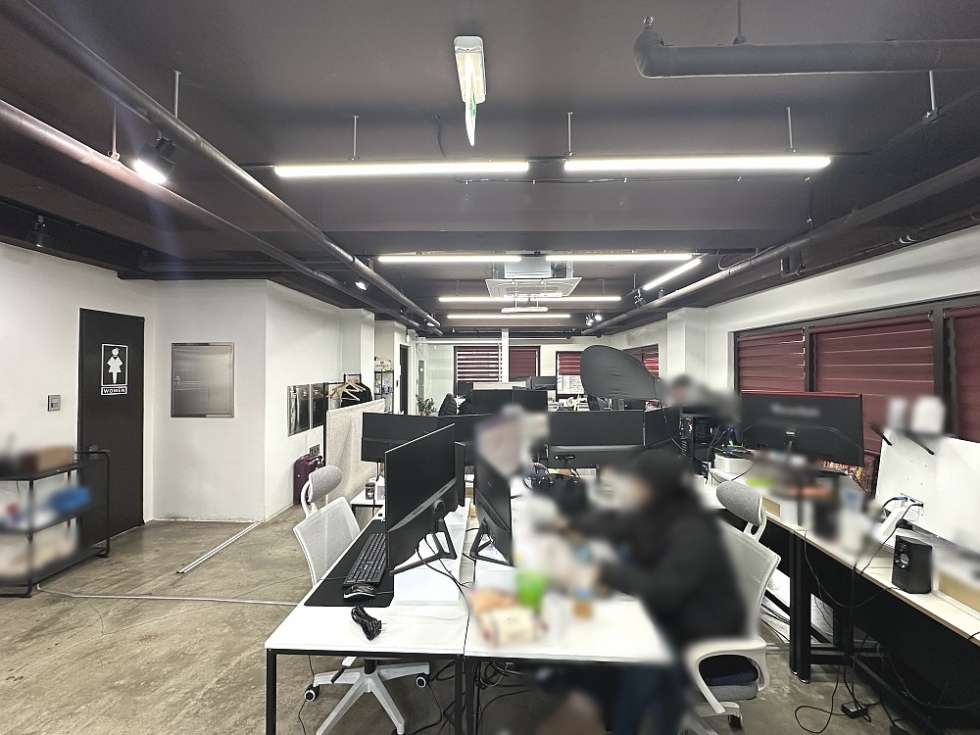 서울 마포구 상암동 18-11 [상가 사무실] 무권리 상암동 컨디션 최상 2층 공실 월세 매물번호 17368 사진 2