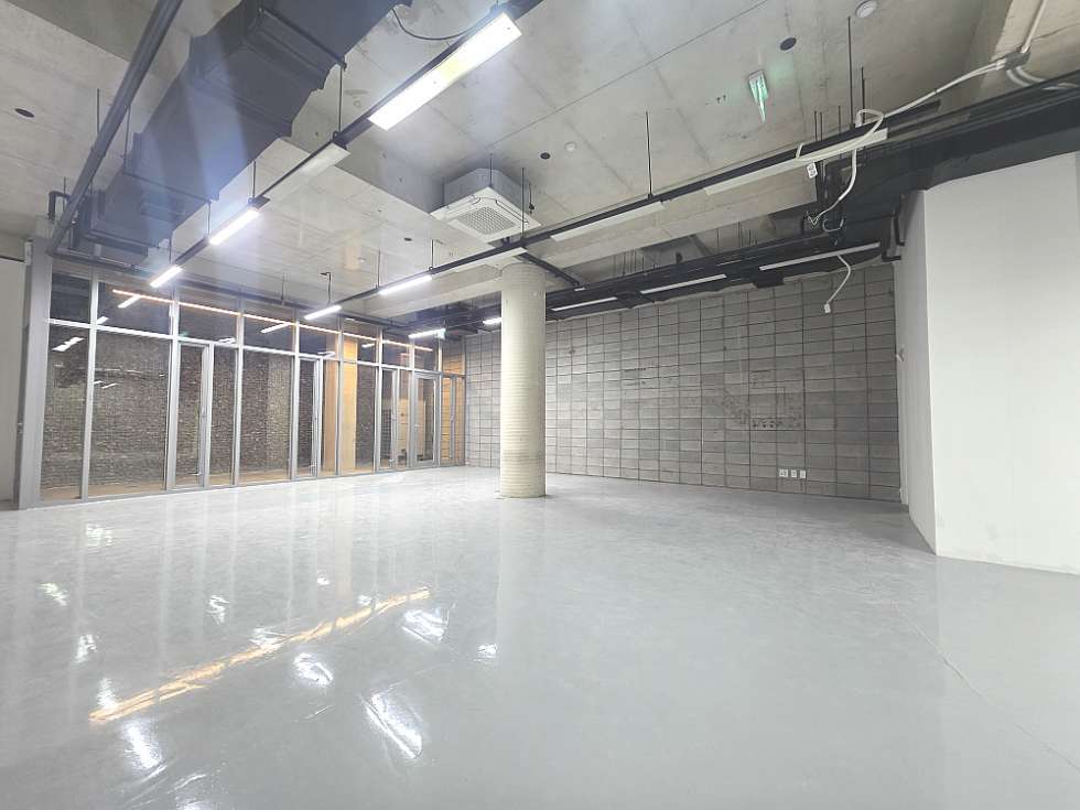 서울 마포구 서교동 352-12 (G-Art) [상가] 홍대입구역 역세권 지층 층고높은 상가 XXX 월세 매물번호 17065 사진 4