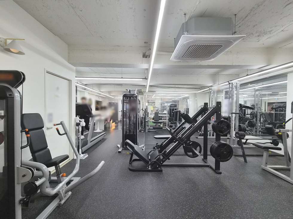 서울 마포구 서교동 [상가] 서교초 정문 맞은편 1층 점포 월세 매물번호 14714 사진 4
