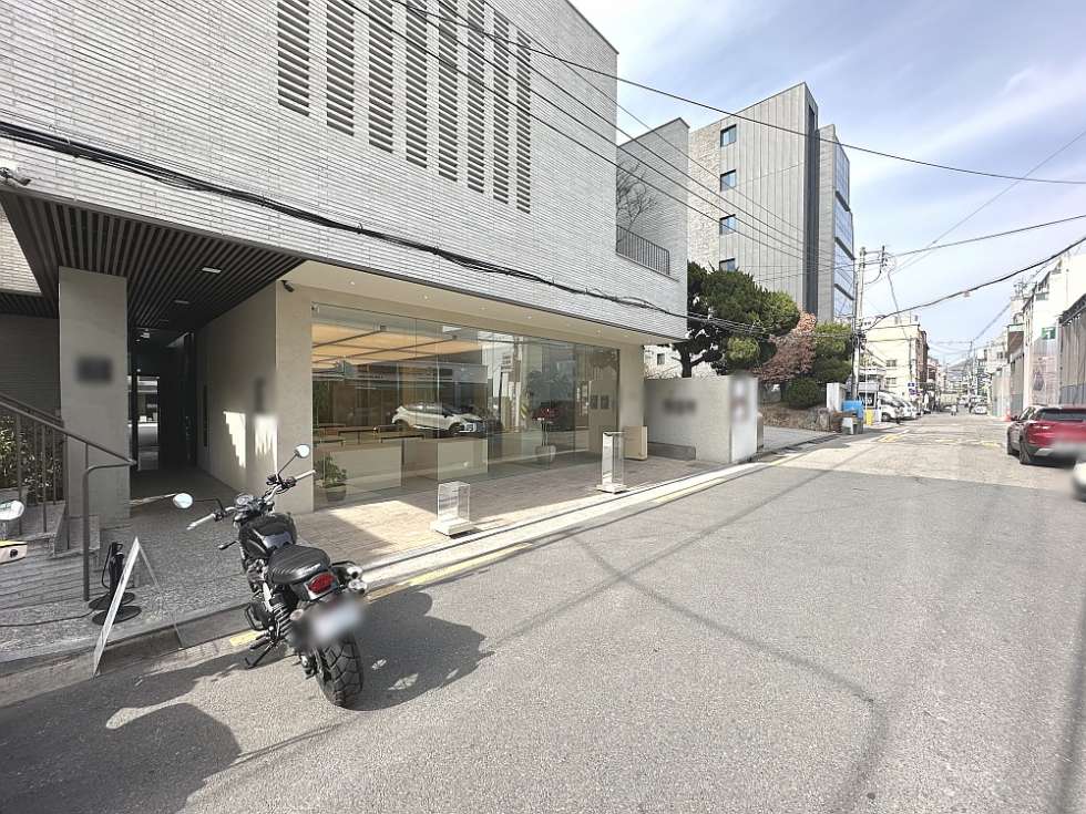 서울 마포구 동교동 [상가] 홍대 오피스 라인 인테리어 컨디션 최강 1층 카페 월세 매물번호 15286 사진 13