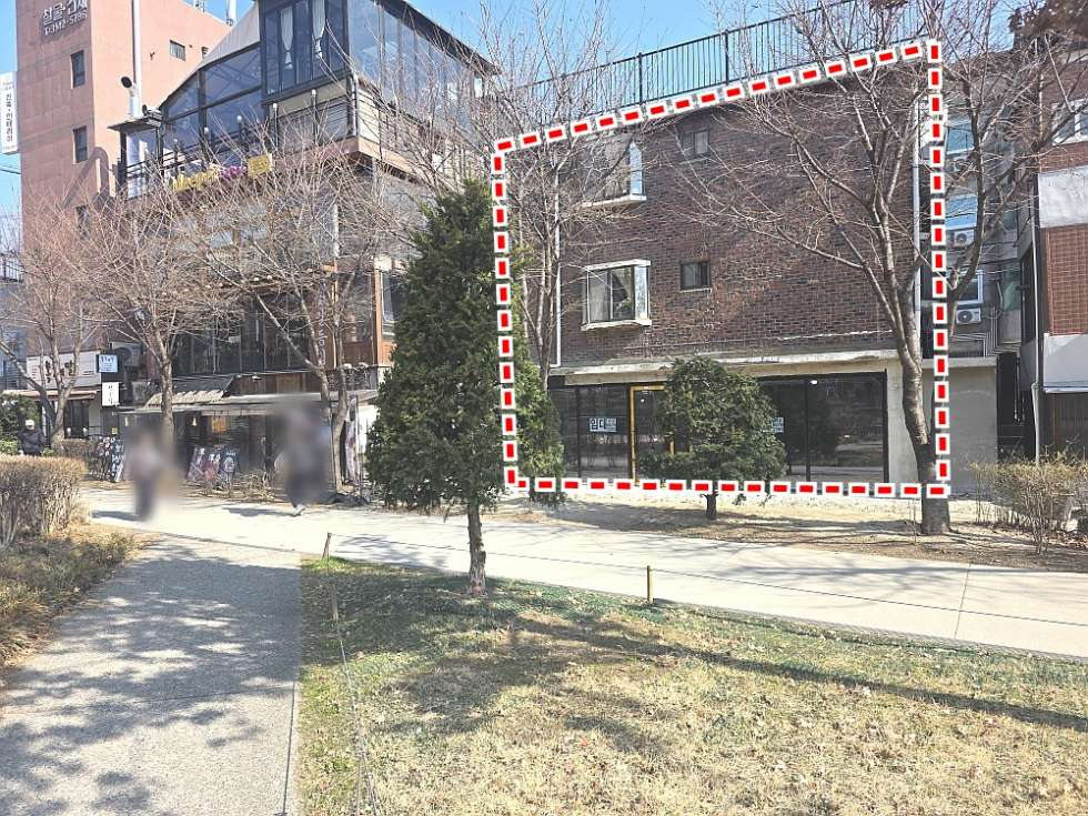 서울 마포구 동교동 [상가] 경의선숲길 공원뷰 테라스 있는 현황상 1층 상가 월세 매물번호 17446 사진 2