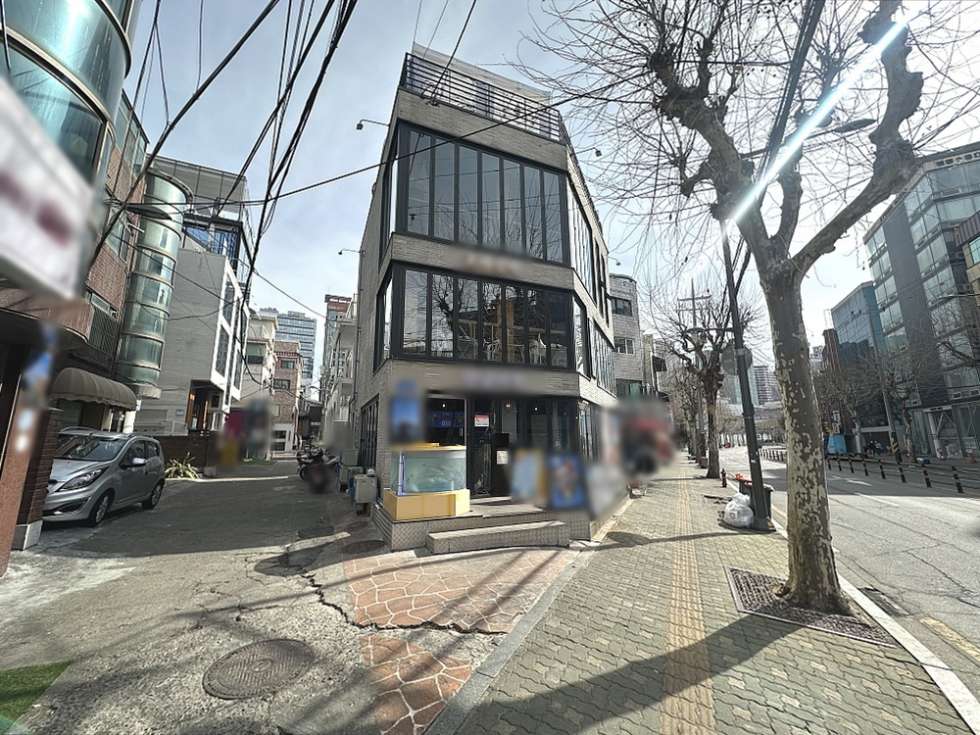 서울 마포구 동교동 [상가] 홍대 연남 상권 1~3층 연층 사용 루프탑O 월세 매물번호 15151 사진 1