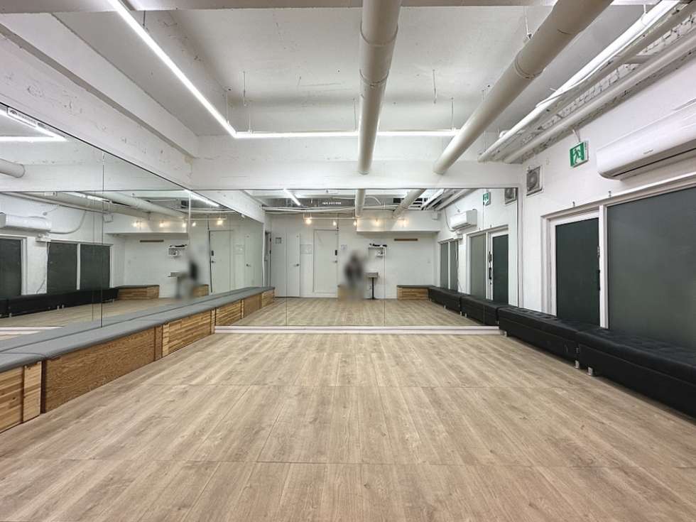 서울 마포구 연남동 [상가] 홍대입구역 역세권 코너건물 지층 댄스연습실_XXX 월세 매물번호 17472 사진 4