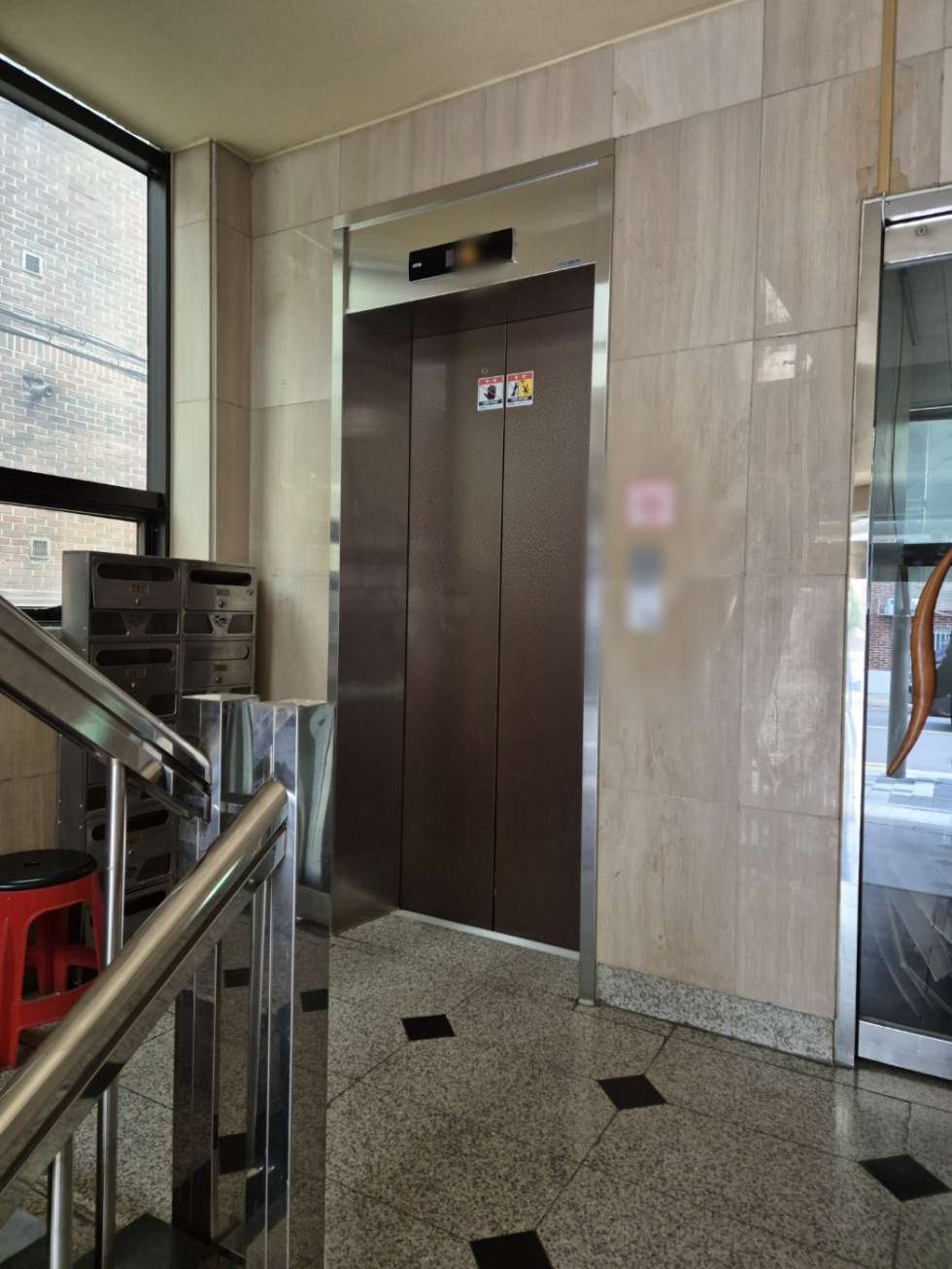 서울 마포구 연남동 [사무실] 연남동 연트럴파크 인근 대로변 3층 공실 사무실 월세 매물번호 18529 사진 13